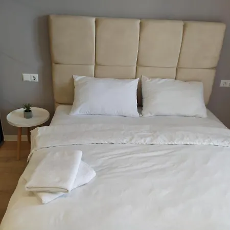 Vip Аpartments Avalon 2 Apartment Lviv Room photo